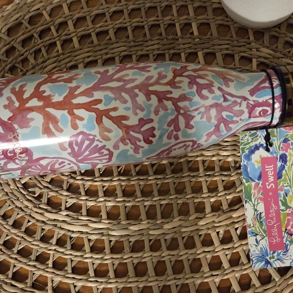 Lilly Pulitzer Floral Insulated Bottle - Gold and Pink - Picture 2 of 10